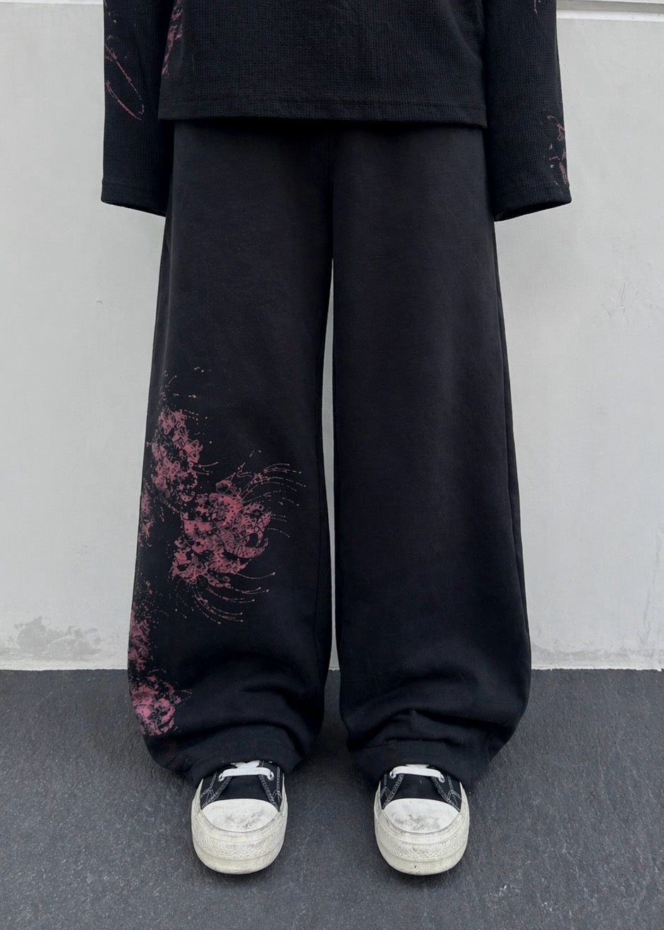 SPIDER LILY SWEATS